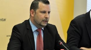 Paralelizëm brenda institucioneve