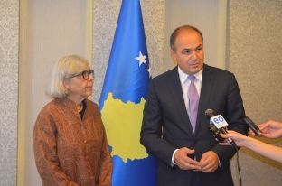 Ambasadorja franceze në largim thotë se edhe pasardhësi do ta mbështesë Kosovën