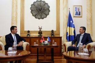 Kryeparlamentari Veseli takoi kryebashkiakun e Tiranës Veliaj