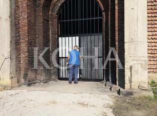 Ndalen punimet në kishën te kampusi universitar [video]