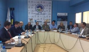 Për ambient biznesor, përgjegjës i gjithë kabineti qeveritar