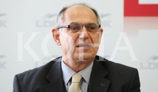  Mustafa: Kisha te UP-ja mos të rrënohet, të mbetet dëshmi e aparteidit