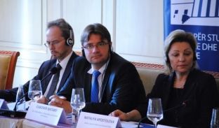 Apostolova: BE kërkon tolerancë zero për korrupsionin