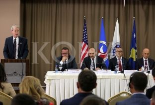 “SHBA po investon për ta luftuar korrupsionin në Kosovë” [video]