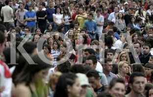  Të rinjtë tregojnë se për çka e përdorin internetin