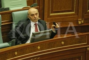 Mustafa të enjten raporton në Kuvend për kodin telefonik dhe veriun 