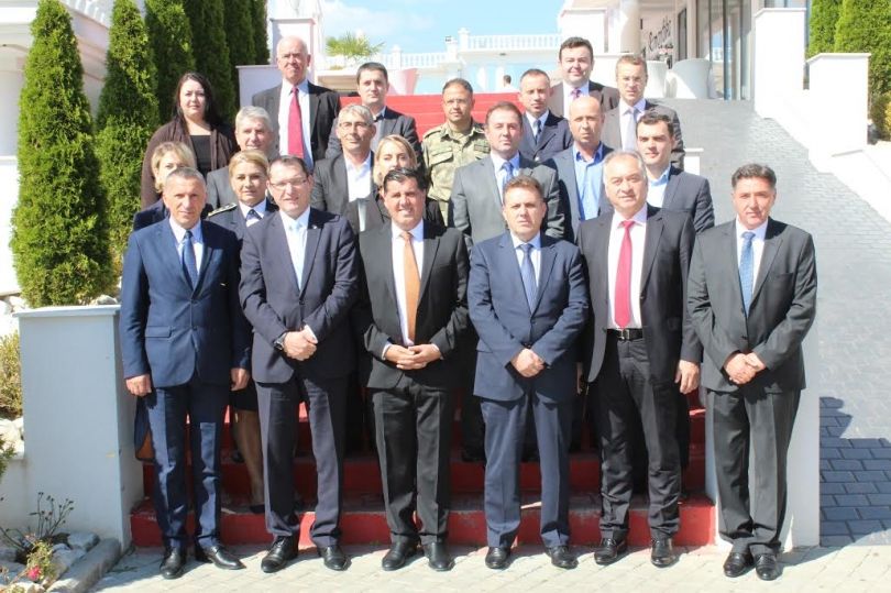 Gjilani mbledh kryetarët e 17 komunave, synon bashkëpunim rajonal europian