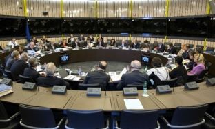 Reagon ashpër Athina ndaj deklaratës së Hahnit për çështjen çame