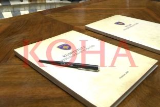 Ekspertët vlerësojnë se Kushtetuta e Kosovës duhet të ndryshohet
