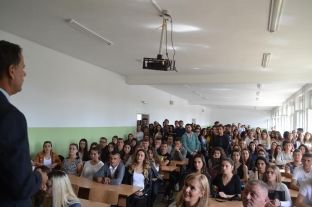 Në Universitetin “Kadri Zeka” të Gjilanit sivjet një mijë studentë të rinj