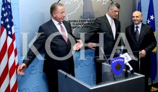  Pacolli: Kurrë në koalicion me PDK-në e Thaçit e Veselit, e as me LDK-në e Mustafës