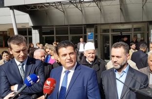 Bahtiri: Qeveria të ndërpresë dialogun me Serbinë deri në lirimin e Thaçit