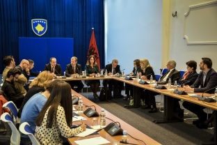 VV: Serbët kosovarë mësojnë se Kosova është krahinë e shqiptarët armiq të Serbisë