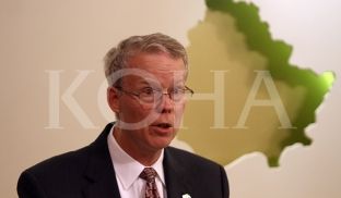  Ambasadori Delawie ka një porosi për qytetarët e Kosovës [video]