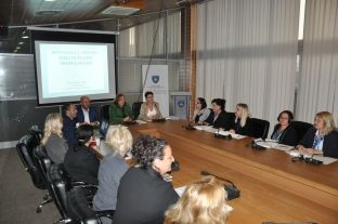 “Arsimimi i vajzës është fondament i zhvillimit të shoqërisë”