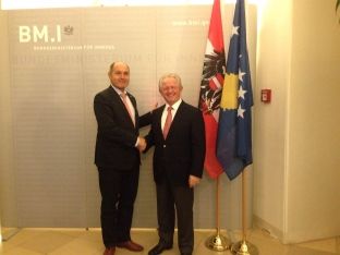 Kosova kërkon përkrahjen e Austrisë për anëtarësim në Interpol