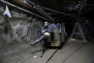  “Trepça” hyn në qorrsokak