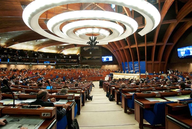 Kosova synon hyrjen në KiE “përmes derës së pasme”