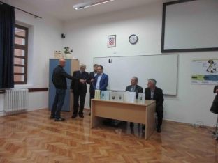 Hapet zyrtarisht gjimnazi në gjuhën shqipe në Zarë