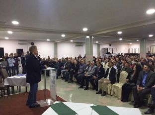 Pacollët në Hajvali lavdërojnë AKR-në