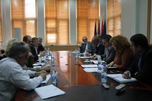 Rrahmani bisedon me përfaqësuesit e sektorit privat për zhvillimet në shëndetësi