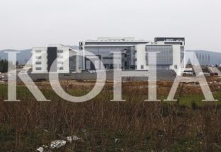 Referentja e Supremes akuzohet të ketë marrë 13 mijë euro ryshfet [video]