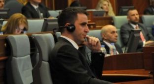 Zëvendësi i Mustafës, Stojanoviq, në Bruksel për Trepçën