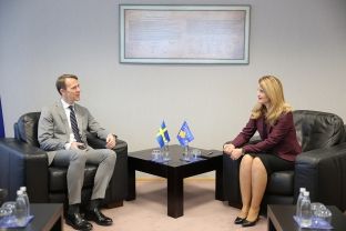 Suedia e gatshme për thellim bashkëpunimi me Kosovën