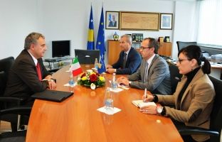 Italia e gatshme për të ndihmuar Kosovën