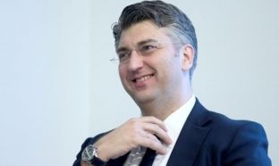 Mustafa uroi homologun e ri kroat, Andrej Plenkoviq