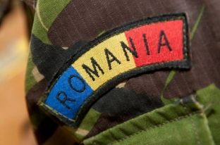 KFOR-it rumun i kërkohet që të shtojë numrin e ushtarëve në Kosovë