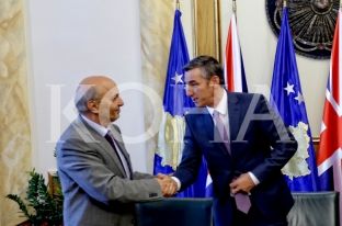 Këshilltari i kryeministrit: Koalicioni LDK-PDK është i qëndrueshëm