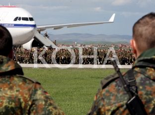  KFOR-i nuk mund të qëndrojë gjithmonë në Kosovë, thotë Delawie [video]