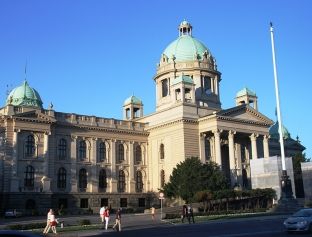 Kritere të “pakapërdishme” për Serbinë