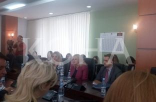 Tahiri: Serbia do të obligohet në Bruksel të tregojë se ku janë të pagjeturit