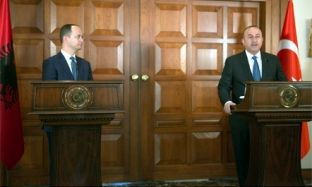 Bushati në Turqi kërkon fakte për investimet e Gulenit në Shqipëri