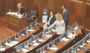  Ndërpritet sërish seanca e Kuvendit, arsyeja te Vetëvendosja