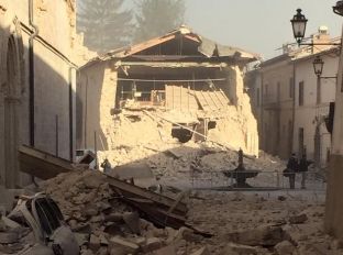 Hoxhaj solidarizohet me Italinë pas tërmetit të fuqishëm