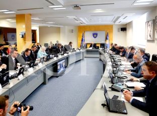 Kabineti qeveritar nesër në mbledhje