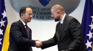  Shqipëria e Bosnja me marrëveshje për transport detar