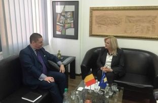 Belgjika ishte e vazhdon të jetë pranë Kosovës