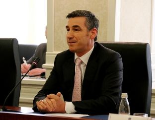 Veseli në Hungari, kërkon ndihmë për anëtarësim në organizata ndërkombëtare