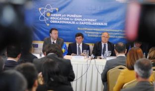 Synohet ndërlidhja e shkollimit me treg të punës