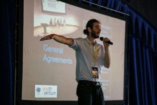 Mentor Dida ka një mesazh për rininë e Kosovës [video]