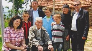 Flet mbesa e priftit gjerman që u lumturua në Shkodër: Kuptova pse e donte Shqipërinë 