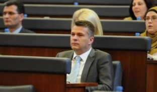 Nehat Baftiu zëvendëson Fadil Demakun, Fatmir Shurdhaj – Ramiz Kelmendin