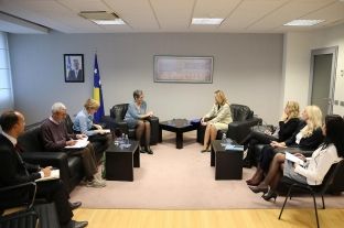 Hoxha: Do t’i adresojmë rekomandimet e Raportit të Progresit për sundimin e ligjit