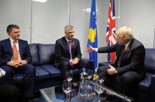  Thaçi – Jonsonit: Rajoni është i kërcënuar nga vonesa e BE-së