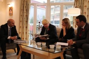  Mustafa: Johnson na dha mesazhe të fuqishme