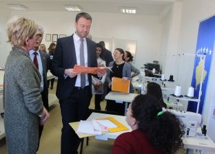 “Kosova – Shkupi” ndihmojnë ngritjen profesionale në tekstil